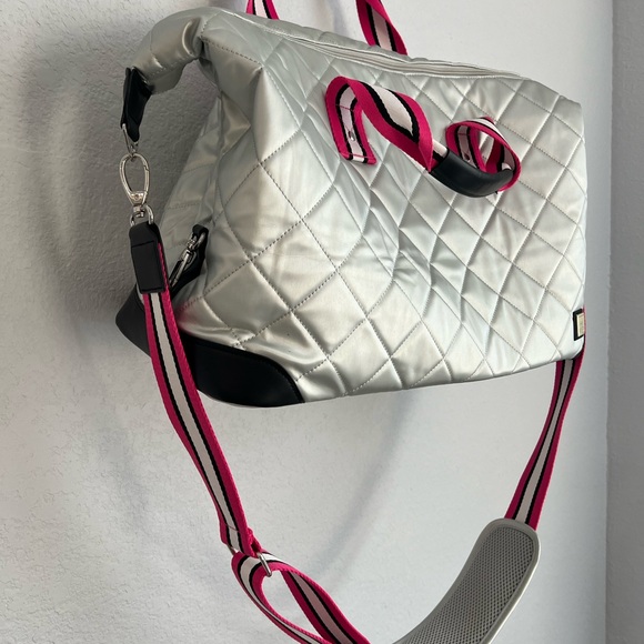 IHKWIP Convertible Getaway Duffle Bag - Picture 6 of 15